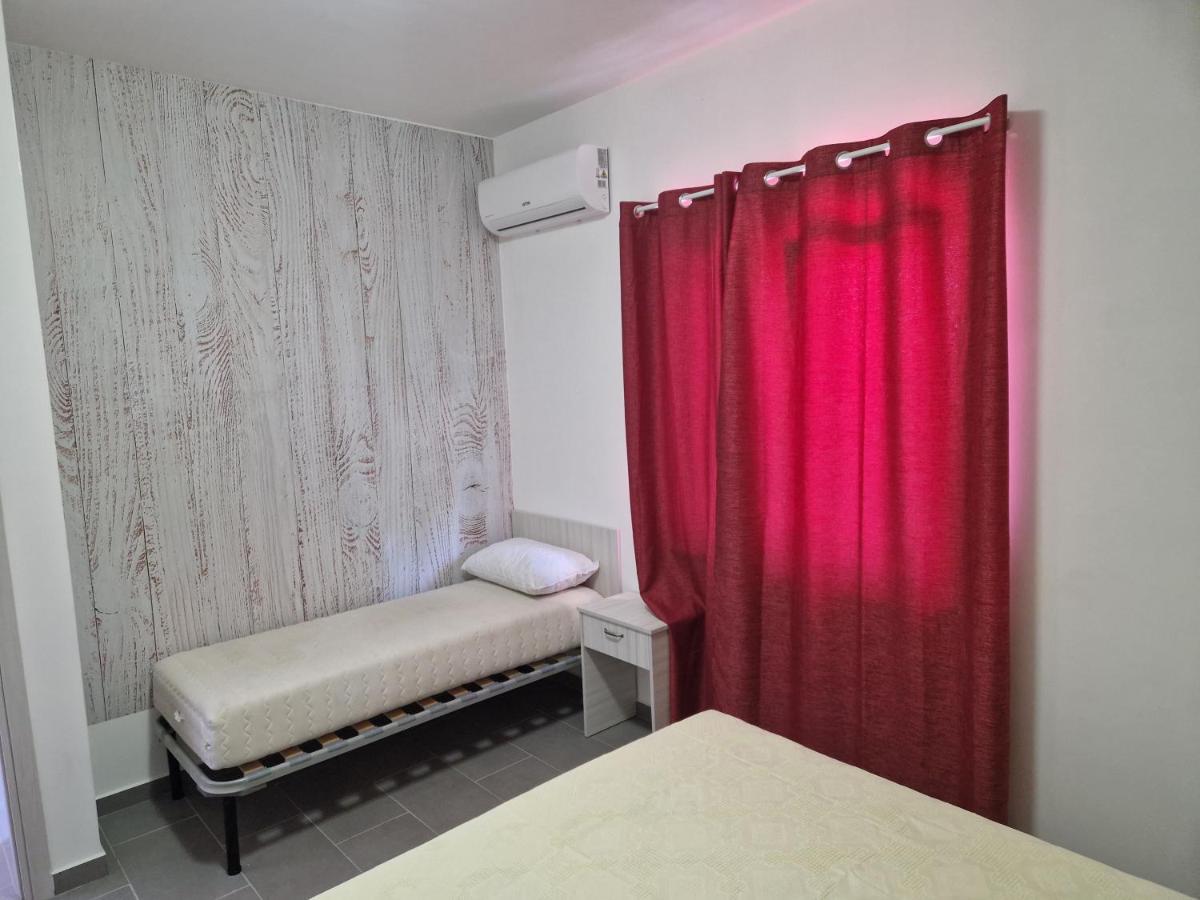 Santa Caterina Dello Ionio MarinaNina'S House 2 A 300 Metri Dal Mareアパートメント エクステリア 写真