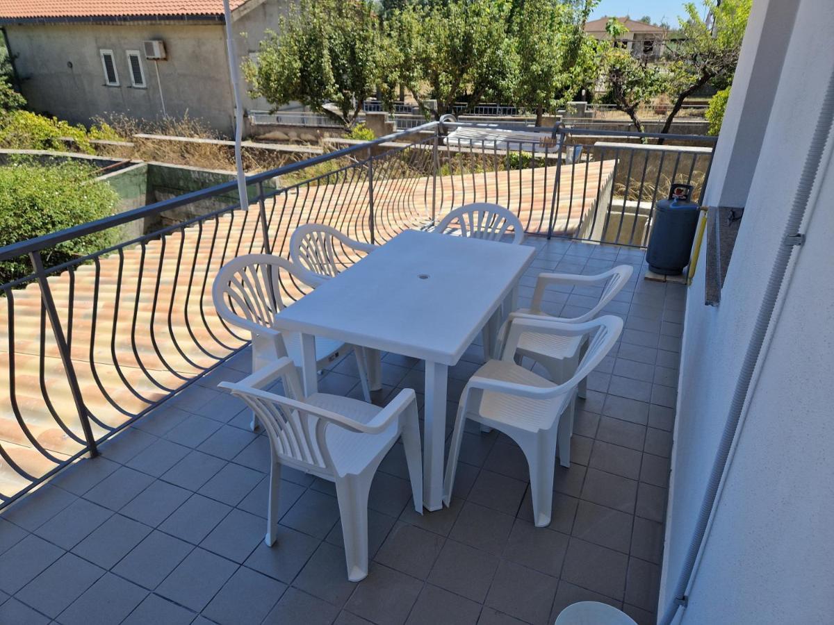 Santa Caterina Dello Ionio MarinaNina'S House 2 A 300 Metri Dal Mareアパートメント エクステリア 写真