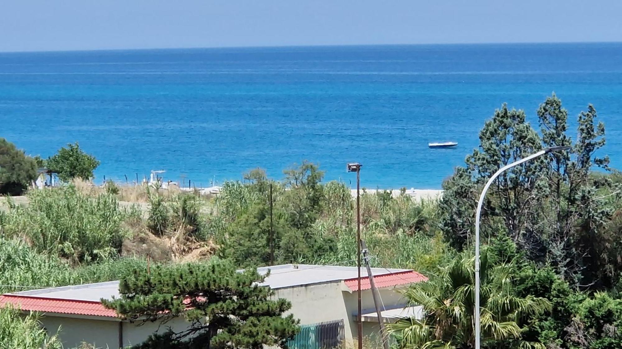 Santa Caterina Dello Ionio MarinaNina'S House 2 A 300 Metri Dal Mareアパートメント エクステリア 写真